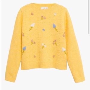 Mango Spring Floral Sweater size S.